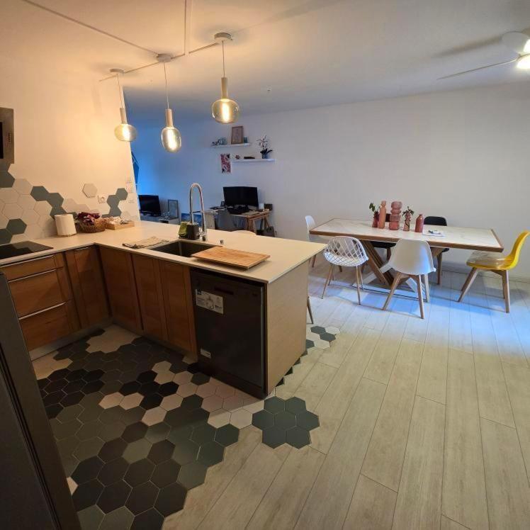 Chambre Chez L'Habitant Cosy Et Moderne, Vue Sur Montagne Saint-Denis Ngoại thất bức ảnh